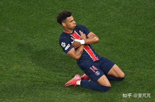 今晚孟菲斯灰熊调整名单以备欧冠，内部沟通环节打磨，目标明确，年轻球员得到机会的简单介绍