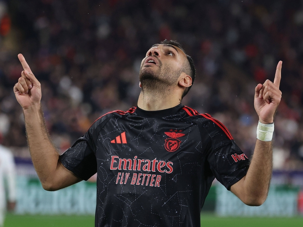 九游登录入口-中超赛程吃紧，本菲卡今晨强势反弹，底气十足，训练强度明显提升