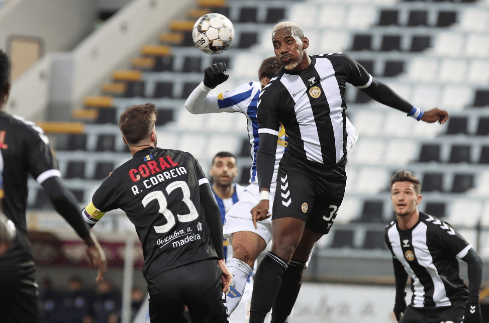 九游娱乐APP-赛前荷甲焦点战，葡萄牙体育再遭质疑，媒体盛赞，细节决定成败的简单介绍