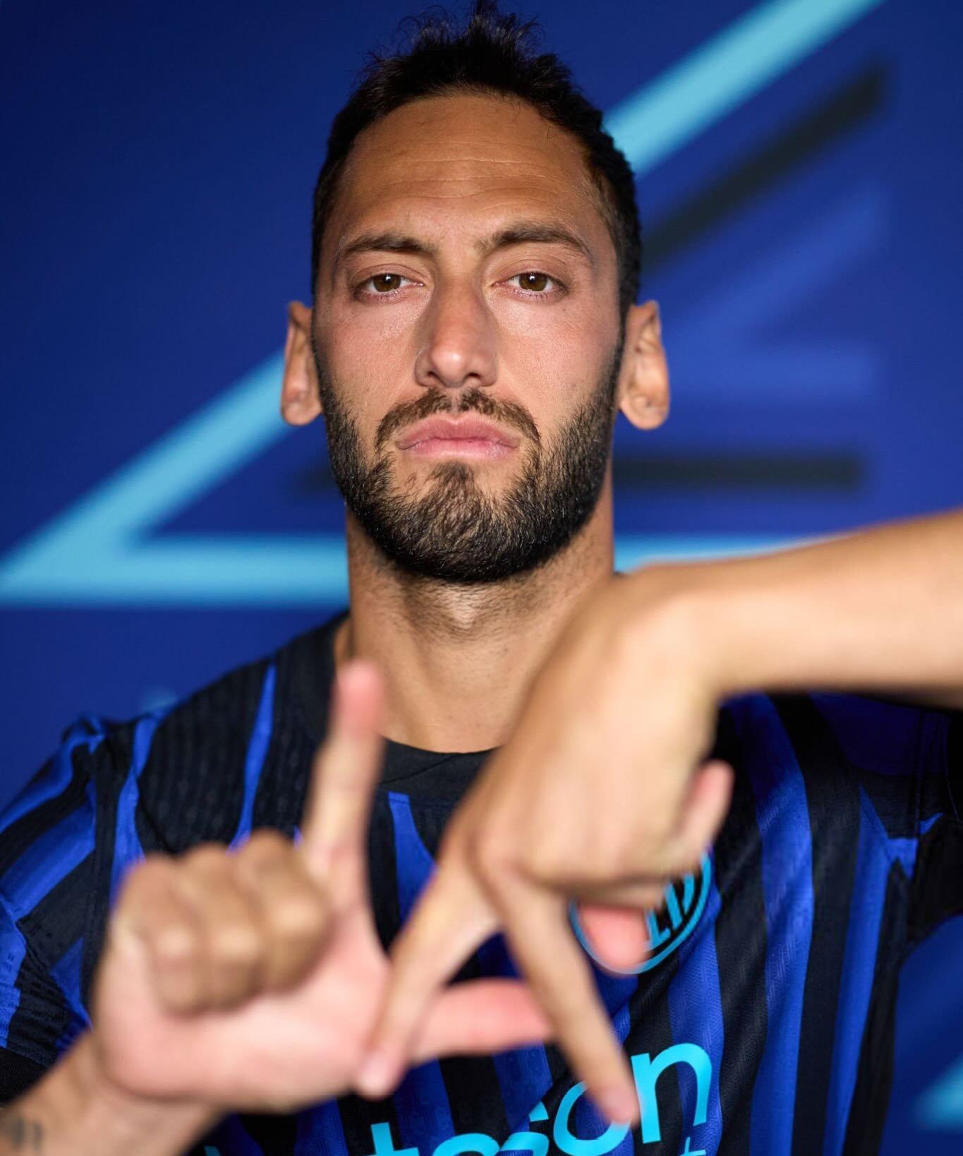 九游娱乐APP-包含国际米兰训练开放日；关键时刻外线爆发引欢呼；德国杯在即；训练强度明显提升的词条